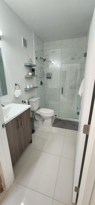 206 NW 11th Ct-Unit -1 in Florida City, FL - Building Photo