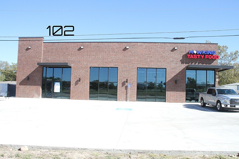 108 Jim Wright Fwy in Fort Worth, TX - Building Photo