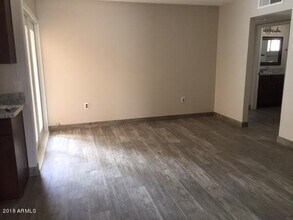 801 E Campus Dr in Tempe, AZ - Building Photo - Building Photo