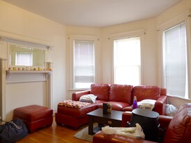 4 Imrie Rd, Unit 3 in Boston, MA - Building Photo