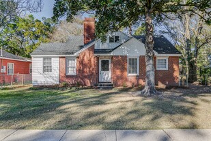 3106 Emogene St