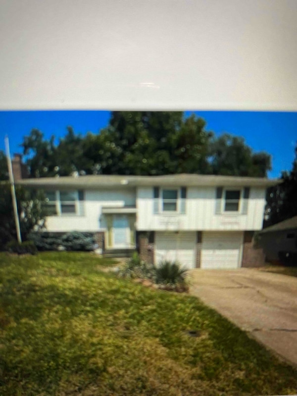 property at 8801 Grandview St
