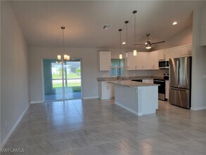 1333 SW 21st Ave in Cape Coral, FL - Building Photo - Building Photo