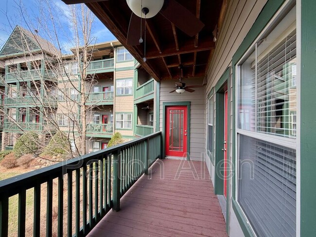 9 Kenilworth Knolls in Asheville, NC - Foto de edificio - Building Photo