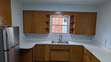 2006 52nd St, Unit #1 in Kenosha, WI - Building Photo - Building Photo