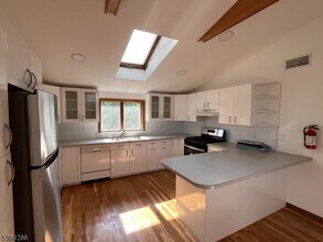 131 Jefferson Ave in Cresskill, NJ - Building Photo - Building Photo