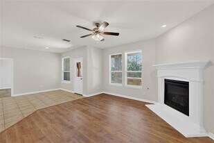 2524 Red Draw Rd in Fort Worth, TX - Building Photo