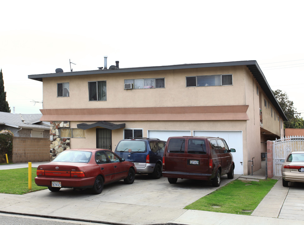 4826 E 58th St in Maywood, CA - Building Photo