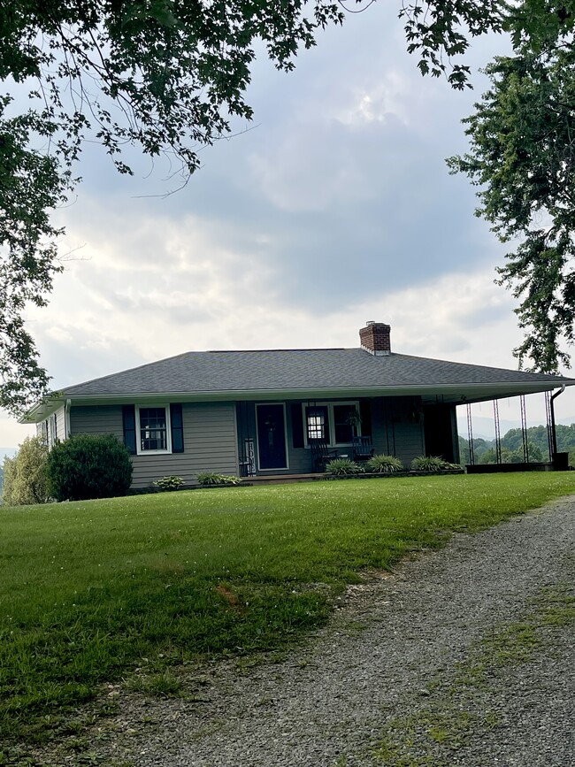 property at 567 Longshot Ln