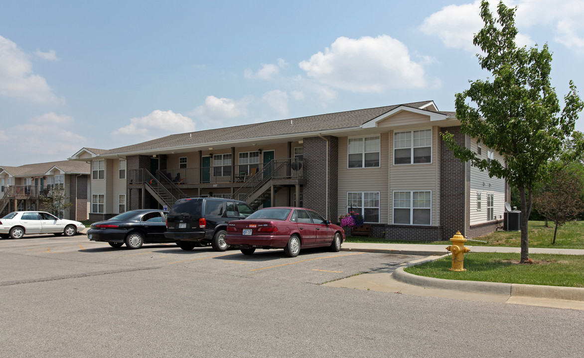 Ottawa Plains Apartments in Ottawa, KS - Building Photo