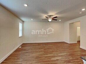 2360 S Wild Horse Way in Bluffdale, UT - Building Photo - Building Photo