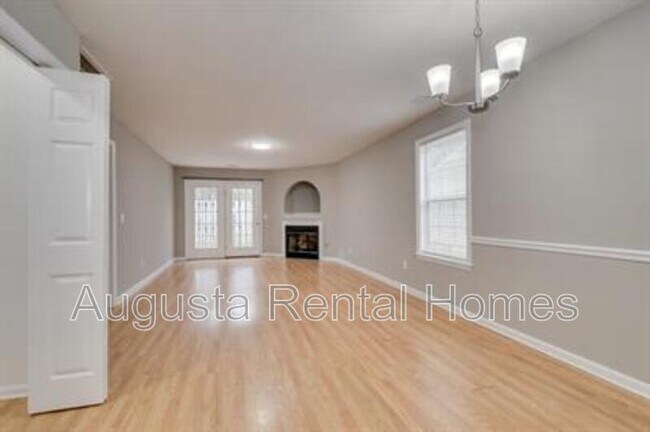 102 Kelly Dr in Aiken, SC - Building Photo - Building Photo