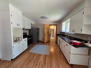10 Richards Dr in Brunswick, ME - Building Photo - Building Photo