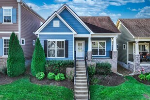 2437 Duxbury Dr in Columbia, TN - Building Photo