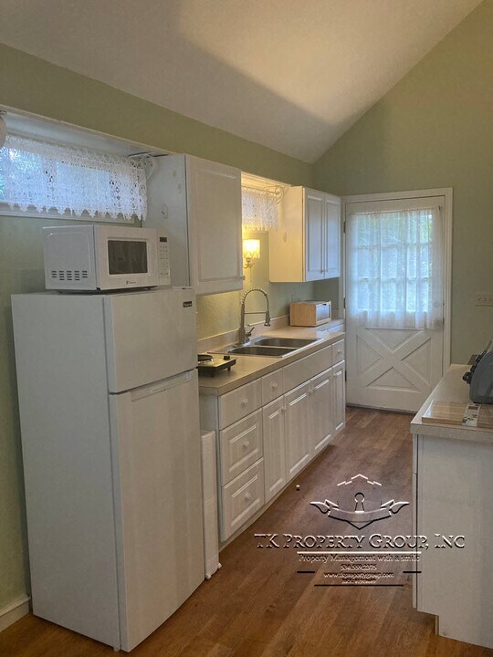 230 Race St in Grass Valley, CA - Building Photo