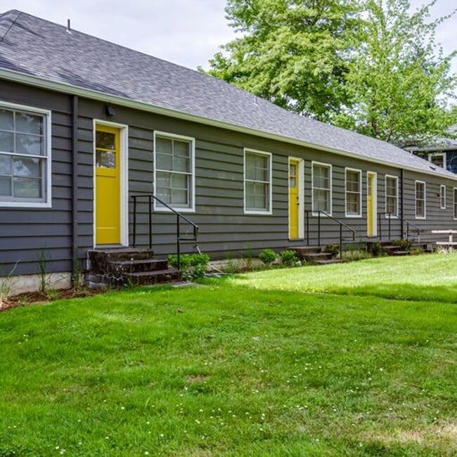1083 E 19th Ave in Eugene, OR - Building Photo - Building Photo
