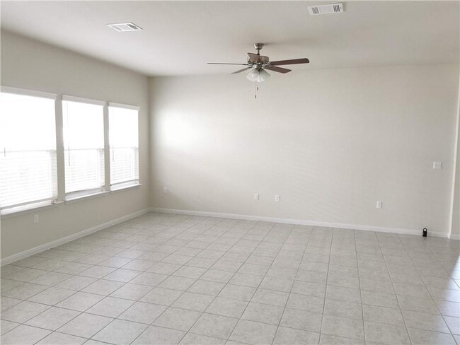 10504 Alemoor Dr in Austin, TX - Building Photo - Building Photo