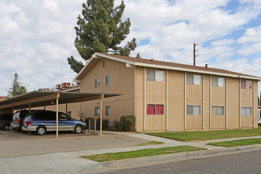 Riverside Terrace Apartments in Madera, CA - Building Photo