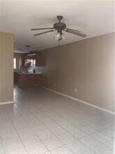1213 Mineral Rights Ln-Unit -3 in Edinburg, TX - Building Photo - Building Photo