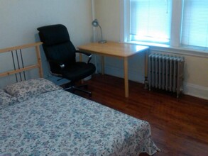 1691 Commonwealth Ave, Unit 21 in Boston, MA - Building Photo - Building Photo