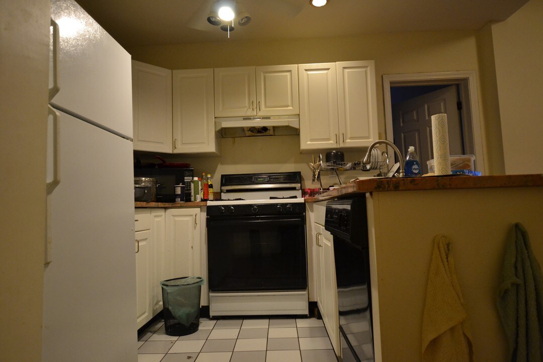 322 St Paul St, Unit 2 in Brookline, MA - Foto de edificio