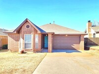 2425 Grapevine Dr in Midwest City, OK - Building Photo - Building Photo