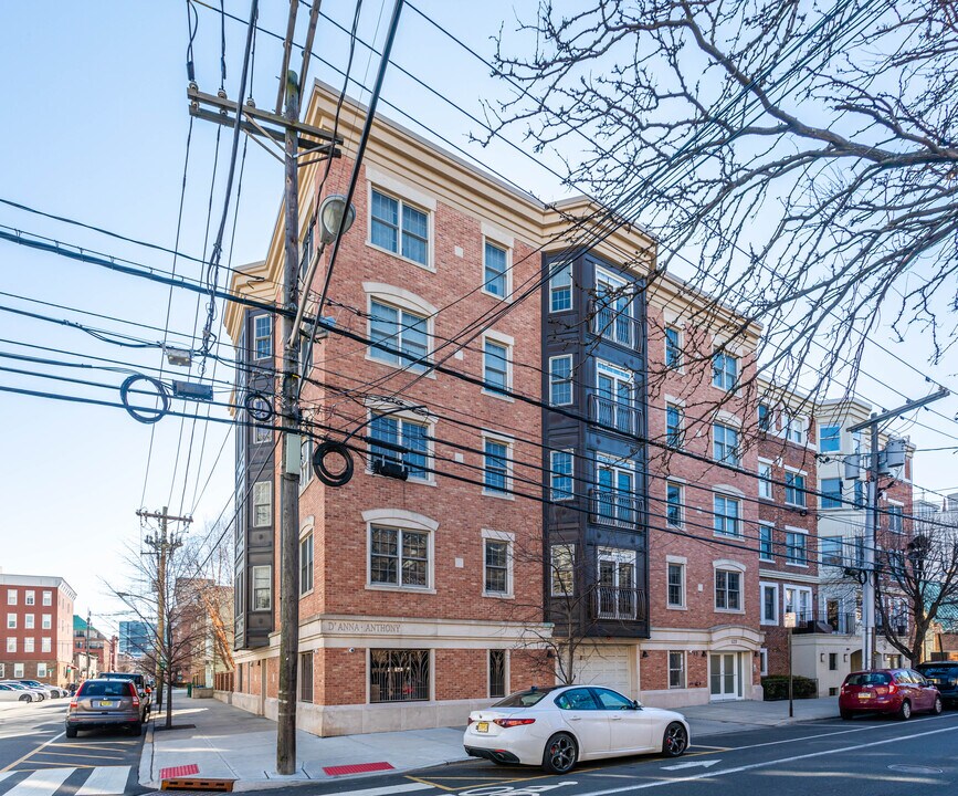 629 Jefferson St in Hoboken, NJ - Foto de edificio