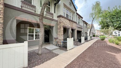 2222 E Huntington Dr in Phoenix, AZ - Building Photo - Building Photo