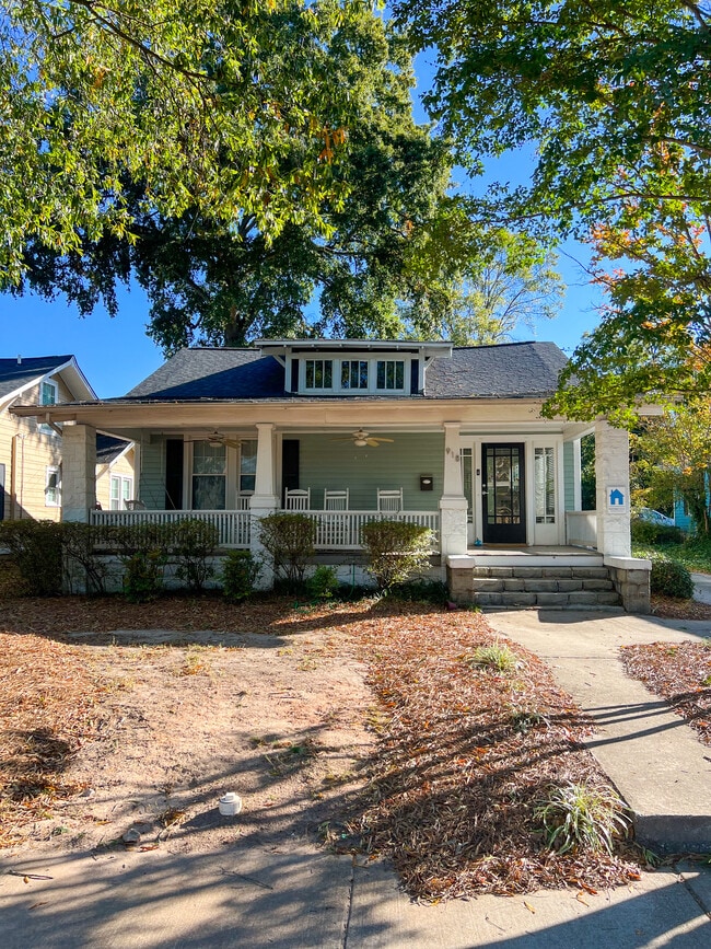 918 College Avenue Ext