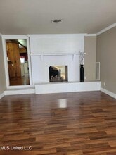 5809 Washington Ave in Ocean Springs, MS - Building Photo - Building Photo