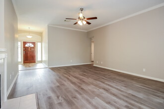 1907 W Summer Rain Ct in Humble, TX - Building Photo - Building Photo