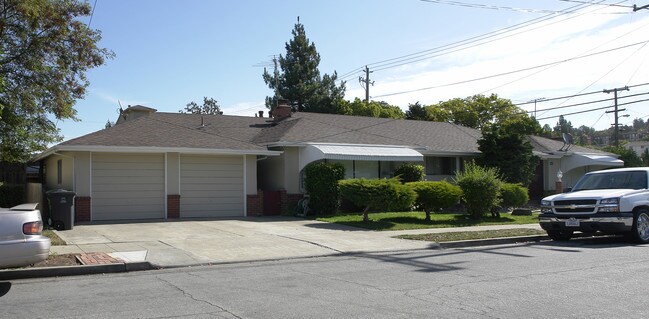 22596 Norwood Dr in Hayward, CA - Building Photo - Building Photo