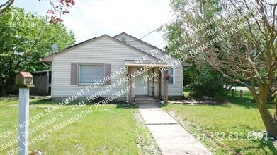 12 Dolan Ave in Matawan, NJ - Building Photo - Building Photo