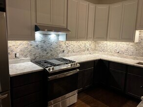5638 N Winthrop Ave, Unit 1 in Chicago, IL - Foto de edificio - Building Photo
