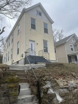1821 Courtland Ave in Cincinnati, OH - Building Photo