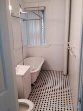 89 Park Dr, Unit 2 in Boston, MA - Building Photo - Building Photo