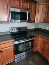 320 S Square Dr in Winterville, NC - Building Photo - Building Photo