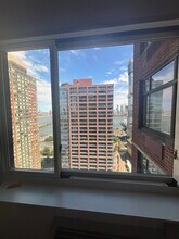 110 1st St in Jersey City, NJ - Building Photo - Building Photo