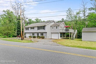 1406 Route 9P in Saratoga Springs, NY - Building Photo - Building Photo