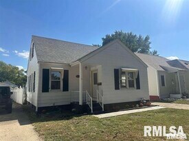 2052 N 20th St in Springfield, IL - Building Photo