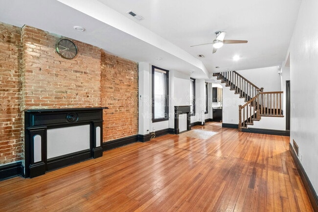 property at 2106 Cherokee St