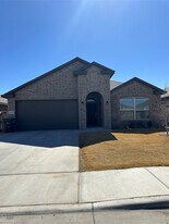 3119 Mearns Ct in Midland, TX - Building Photo