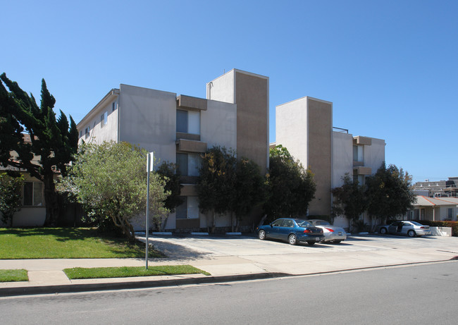 Raleigh Ann Manor in San Diego, CA - Foto de edificio - Building Photo