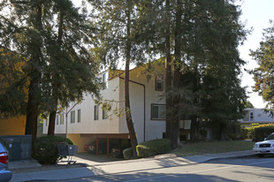 2007 Halford Apartments