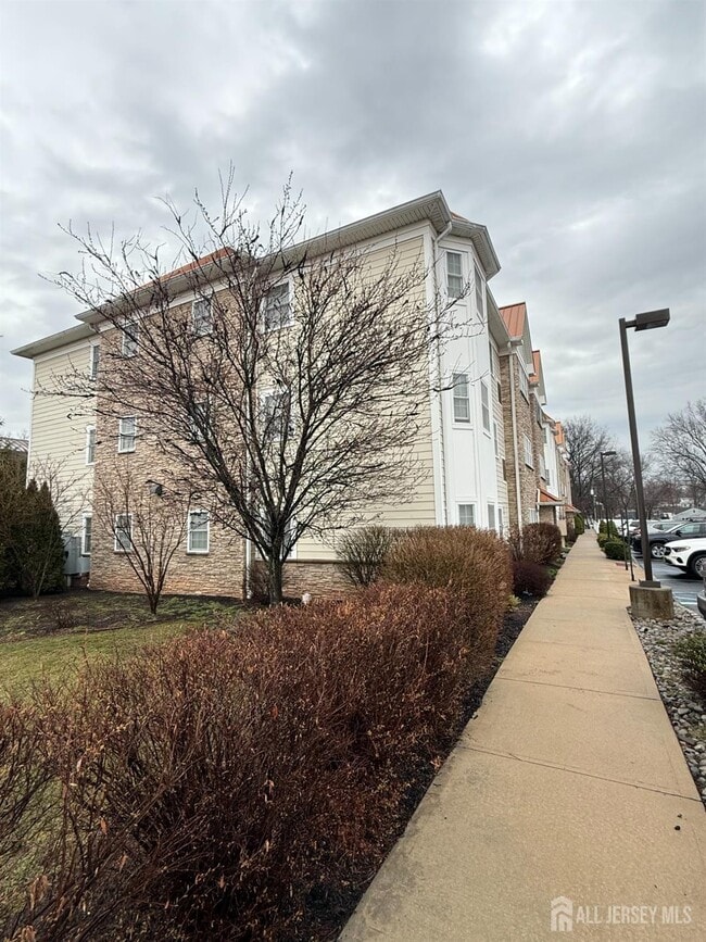 1400 St Georges Ave in Avenel, NJ - Building Photo - Building Photo