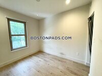 118 Buttonwood St photo'