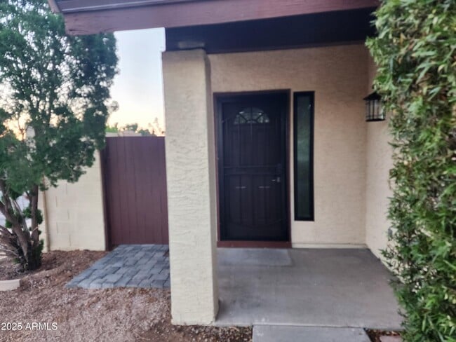 4184 W Gail Dr in Chandler, AZ - Building Photo - Building Photo