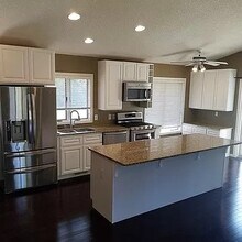 7341 Cactus Curve in Chanhassen, MN - Foto de edificio - Building Photo