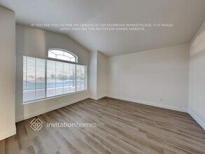 482 N Falcon Dr in Gilbert, AZ - Building Photo - Building Photo