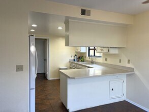 498 Trouville Ave in Grover Beach, CA - Building Photo - Building Photo